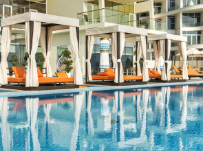 Royal Central Hotel & Resort — the Palm