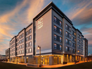 AC Hotel by Marriott Portsmouth