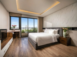 Luxury Duplex Penthouse With Pool Foosball