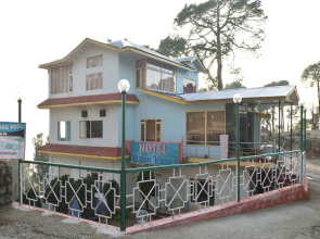 OYO 12079 Hotel Manu Vinod