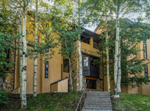 Townhome With Ski-in Access Near Pool And Spa by The Woodrun V Townhouses by RedAwning