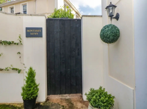 Monterey Mews