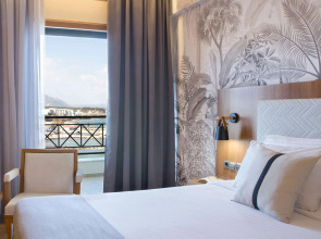 Отель Ramada by Wyndham, Athens Club Attica Riviera