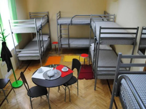 Домино Хостел