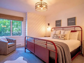 Sunburst 33 - 3BD + Loft + Resort Amenities