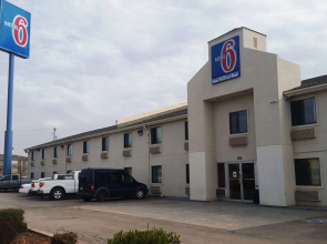 Motel 6 Elk City, OK