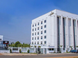 G Pinnacle Signature Hotel