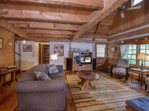 Valhalla by Heritage Cabin Rentals