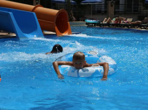 Almera Park Apart Hotel