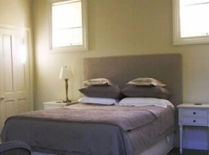 Camellia Cottage Bed & Breakfast