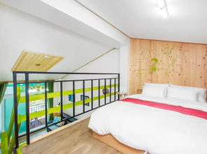Dreaming Garret Pension