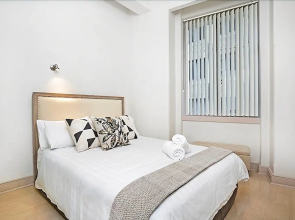 The Apartment Service CL405