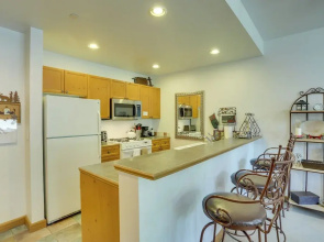 Lavish Escape - 3 Mi From Beaver Creek Resort!