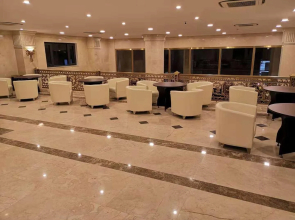 Aaron Vientiane Hotel