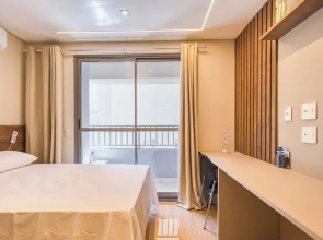 Flat na Vila Mariana c Varanda pr x ao Metr