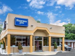 Rodeway Inn Macarthur Airport