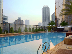 DoubleTree by Hilton Guangzhou-Free Shuttle Bus to Canton Fair Complex & Overseas Buyer Registration Services during Canton Fair Period