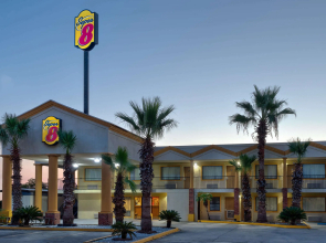 Super 8 by Wyndham Breaux Bridge