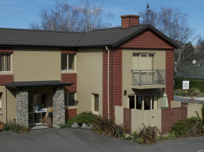 Tussock Peak Motor Lodge