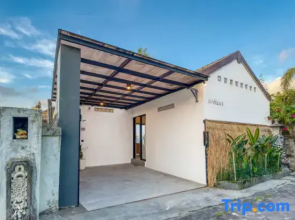 Villa Saffira – Cozy 2BR Pool Townhouse, Kerobokan - A Luxury Private Villa By Balinest Villas