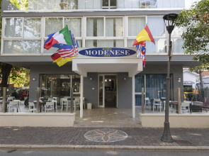 Hotel Modenese