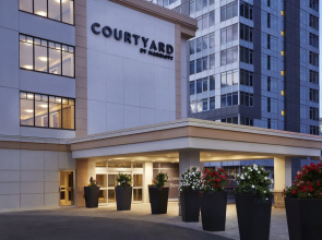 Courtyard by Marriott Downtown Ottawa