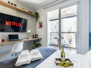 Vista Incrível com piscina e academia