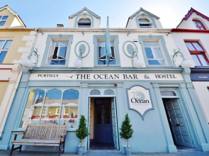Ocean Bar and Hostel