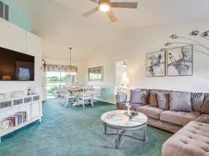 Lakefront Venice Home: 4 Mi to Manasota Key Beach!