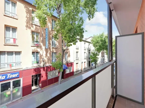 Charming Apartment - 2br-4p- Balcony- Malakoff