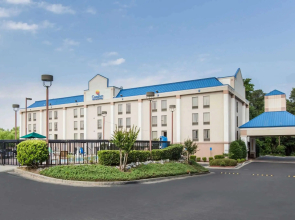 Comfort Inn & Suites Thomson