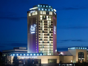 Delta Hotels by Marriott Burnaby Conference Centre