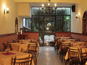 Hotel Manhattan Inn Airport