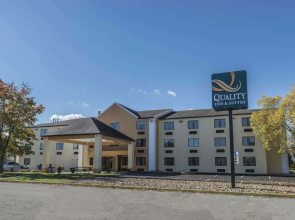 Super 8 Pittsburgh Harmarville