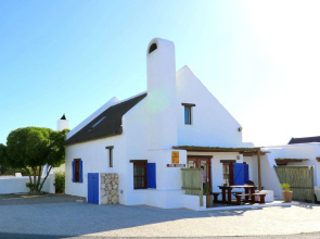 Baywatch Villa Guest House and Self Catering Accommodation
