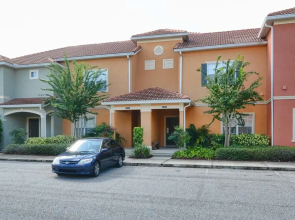 Paradise Palms 8954
