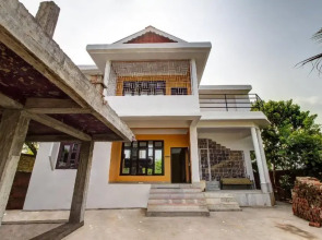 Oyo 13927 Green View Guest House