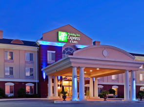 Holiday Inn Express Hotel & Suites Dothan North