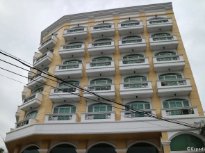 The Grand Dame Hotel