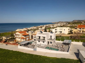 Villa Solaire - With 2 Private Pools Sauna