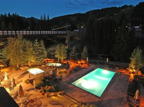 Ski in, Ski out Studio Condo in the Heart of Lionshead Village with Hot Tub and Pool Access