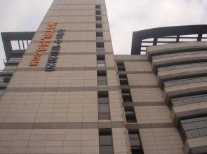 Motel 168 (Shanghai Hongqiao Hub, Qixin Road Metro Station)