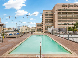 One Lux Stay Suites And Residences