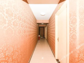 Jilin emperor 8090 fashion hotel