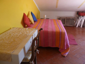 Cozy Holiday Home in Lerici near Sea
