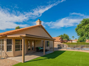 4BR Home N. Scottsdale by WanderJaunt