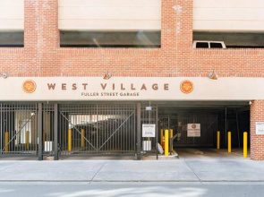 Trifecta 2BR Modern & Spacious Superhost