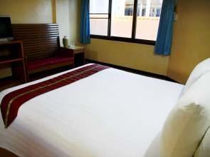 Seashore Pattaya Resort