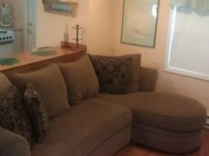 Avon Manor Cottage at 322