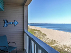 Surfside 'sandcastle Suite' w/ Balcony & 2 Pools!